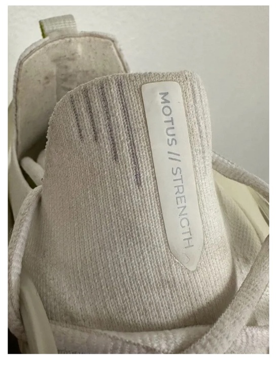 Vivobarefoot Motus Strength main image 10